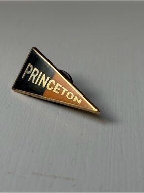 Vintage General Princeton University Gold Enamel Flag Banner Lapel Hat Pin